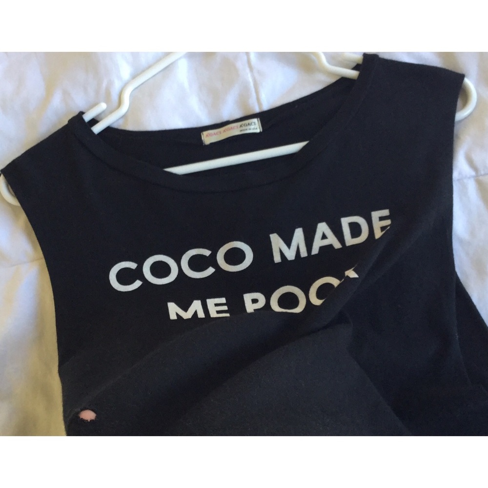 COCO Muscle Top - Picture 3 of 3